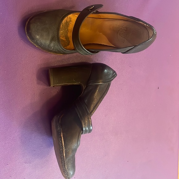 FRYE used ADRIENNE sz 6.5 Mary Jane heels - Picture 1 of 6